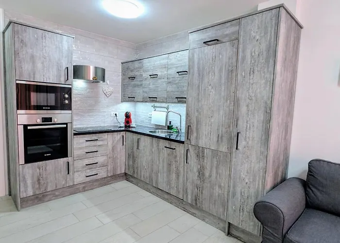 Апартаменты Modern Near Beach&pool Coastal Sunset Tenerife Адехе