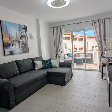 Modern Near Beach&pool Coastal Sunset Tenerife شقة
